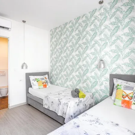 Hostel Skansi Χβαρ