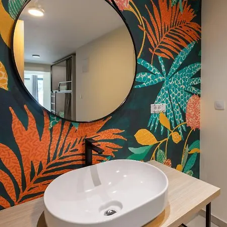 Skansi Hostel Χβαρ