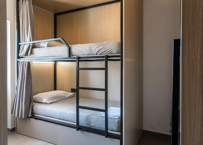 Hostel Skansi Hvar Town