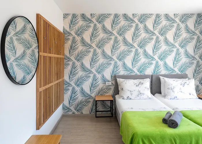 스칸시 * 흐바르