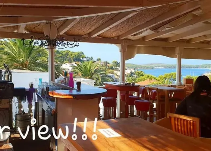 스칸시 호스텔 *